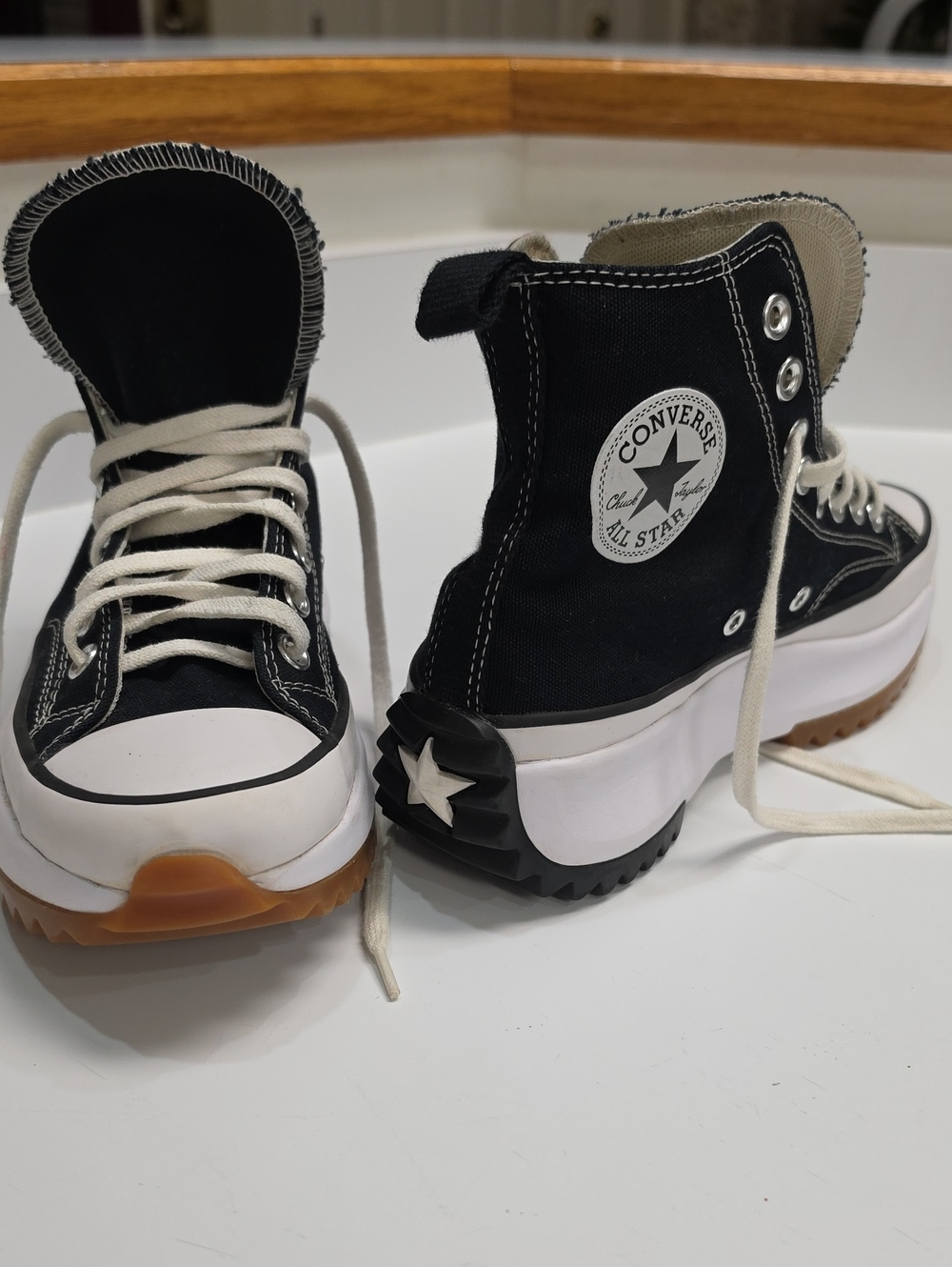 Converse Run Star Hike Platform High Top 'Black White Gum' (166800C) - Size 8
